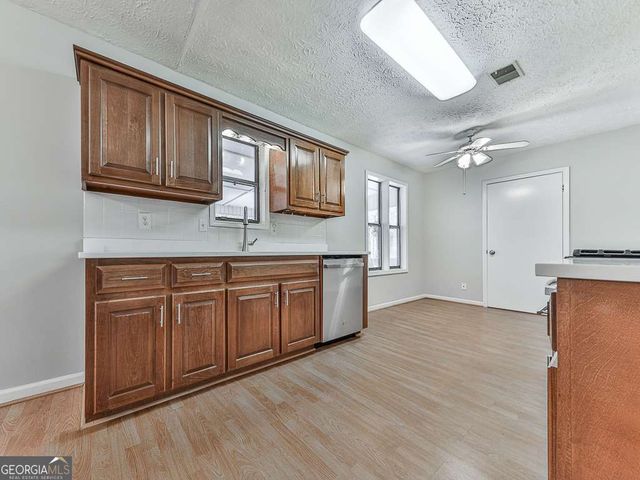 5506 Vaughn Road, Woodstock, GA 30188