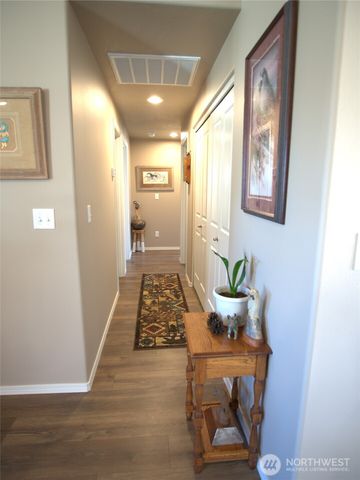 1028 W Sequoia Road, Moses Lake, WA 98837