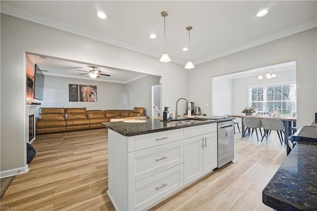 5132 Charlotte ST, Chesapeake, VA 23321