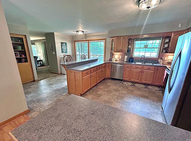 1125 W Broadway Street, Loogootee, IN 47553