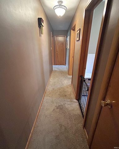 1125 W Broadway Street, Loogootee, IN 47553