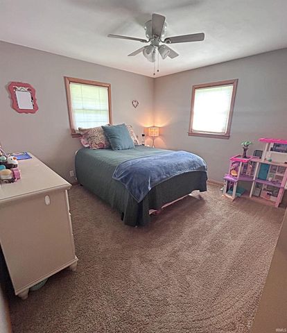 1125 W Broadway Street, Loogootee, IN 47553