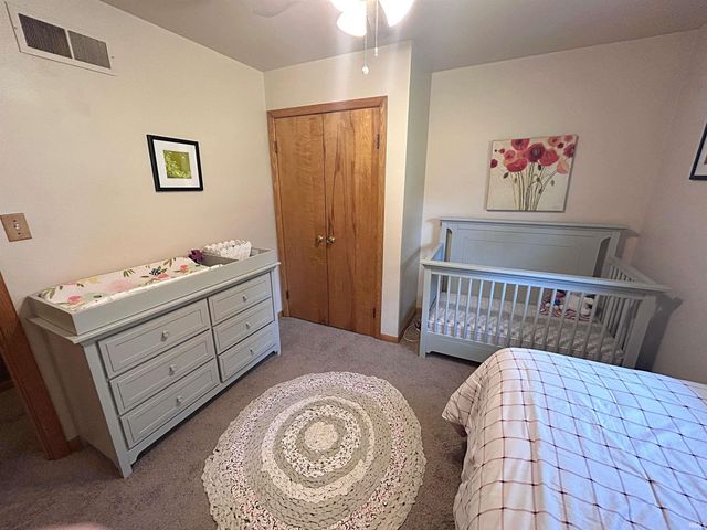 1125 W Broadway Street, Loogootee, IN 47553