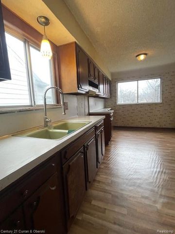 20540 Syracuse Street, Detroit, MI 48234