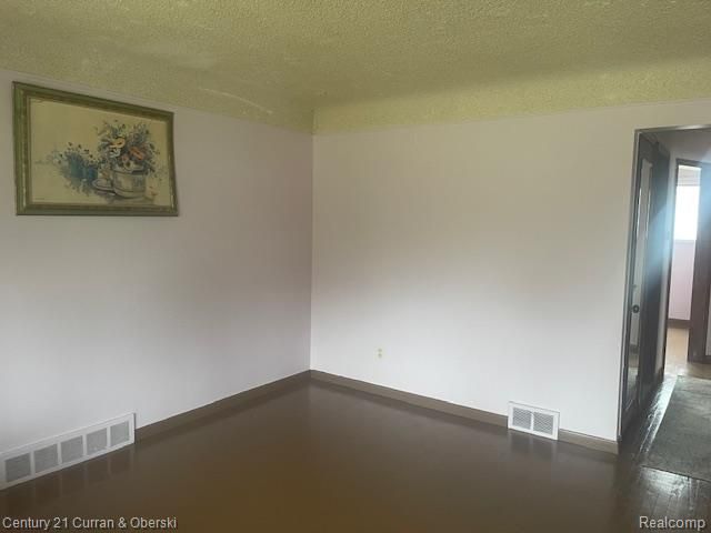 20540 Syracuse Street, Detroit, MI 48234