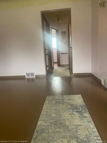 20540 Syracuse Street, Detroit, MI 48234