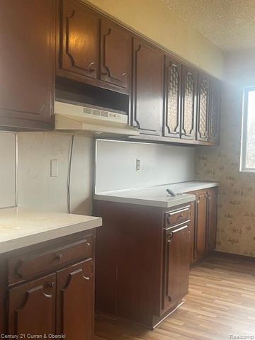 20540 Syracuse Street, Detroit, MI 48234