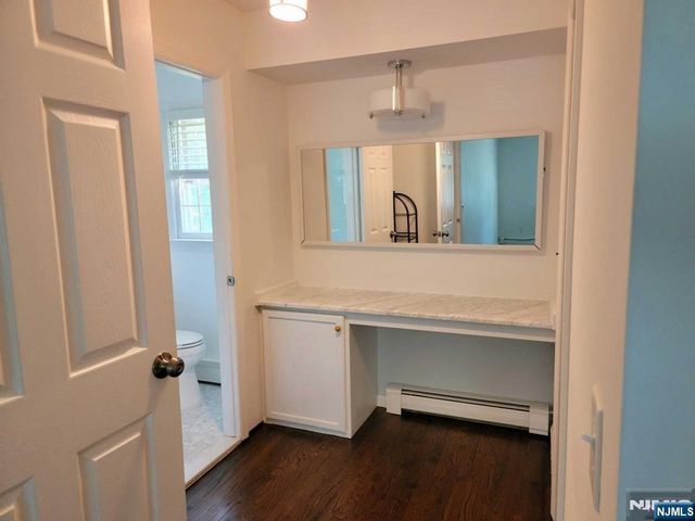 232 Steves Lane, Franklin Lakes, NJ 07417