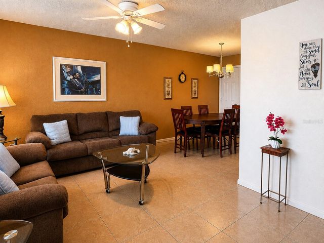 6044 22ND AVENUE N 2, St Petersburg, FL 33710