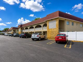 6044 22ND AVENUE N 2, St Petersburg, FL 33710