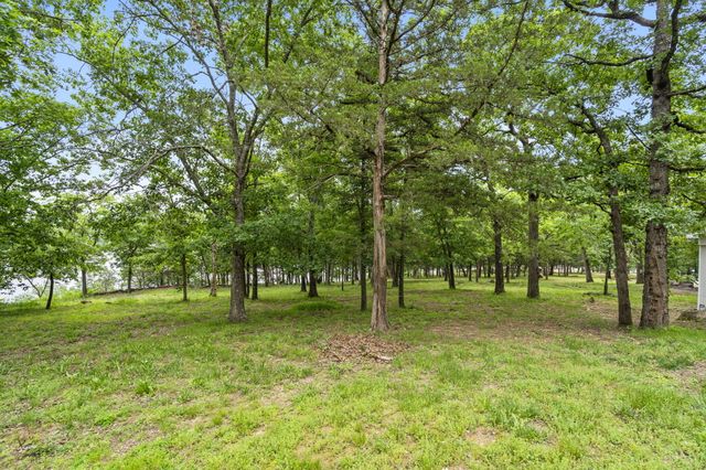 1480 Peebles Point Road, Cape Fair, MO 65624
