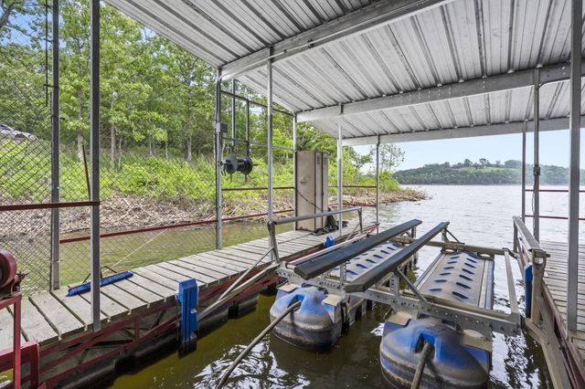 1480 Peebles Point Road, Cape Fair, MO 65624