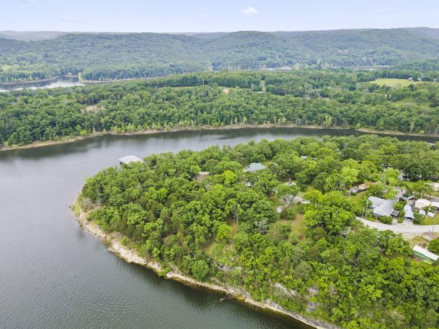 1480 Peebles Point Road, Cape Fair, MO 65624