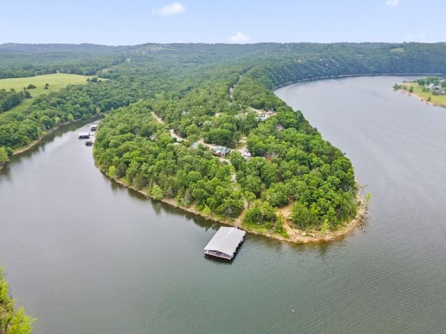 1480 Peebles Point Road, Cape Fair, MO 65624