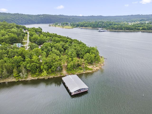 1480 Peebles Point Road, Cape Fair, MO 65624