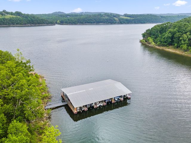 1480 Peebles Point Road, Cape Fair, MO 65624