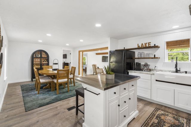 1480 Peebles Point Road, Cape Fair, MO 65624