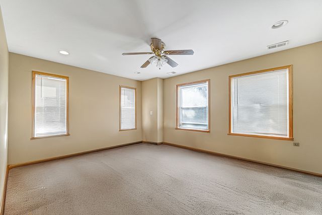 8713 S Washtenaw Avenue, Evergreen Park, IL 60805