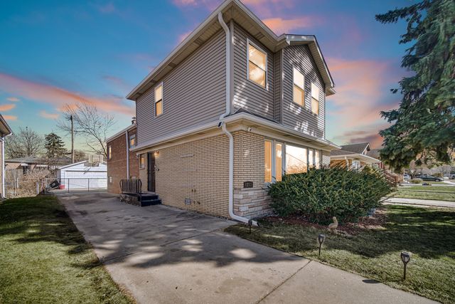 8713 S Washtenaw Avenue, Evergreen Park, IL 60805