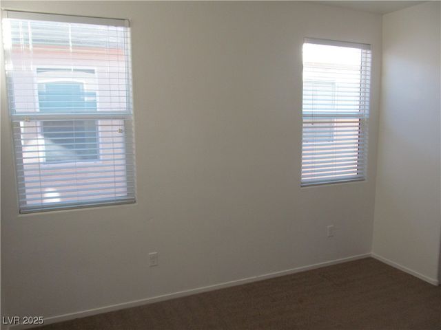 2741 SUNRISE BLUFF Drive, Las Vegas, NV 89142