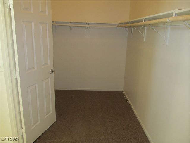 2741 SUNRISE BLUFF Drive, Las Vegas, NV 89142