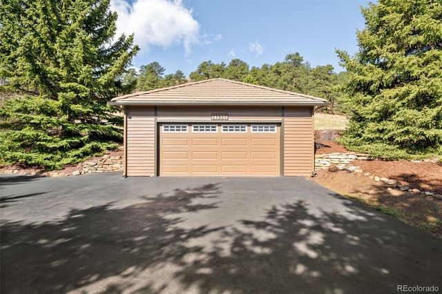 27927 Meadowlark Drive, Golden, CO 80401