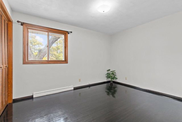 1913 N OUTAGAMIE STREET, Appleton, WI 54914