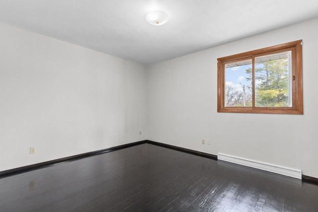 1913 N OUTAGAMIE STREET, Appleton, WI 54914