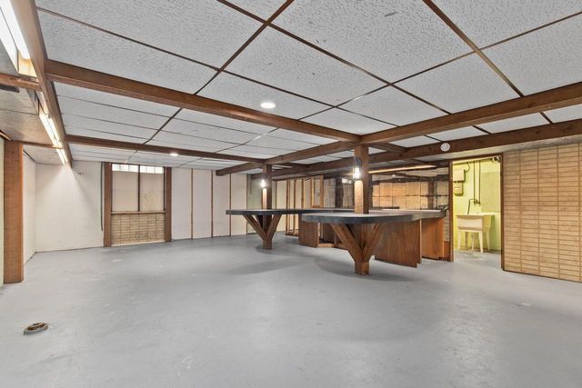 1913 N OUTAGAMIE STREET, Appleton, WI 54914