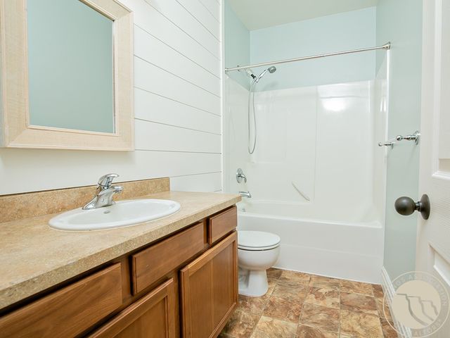 3441 Castle Pines Dr, Billings, MT 59101