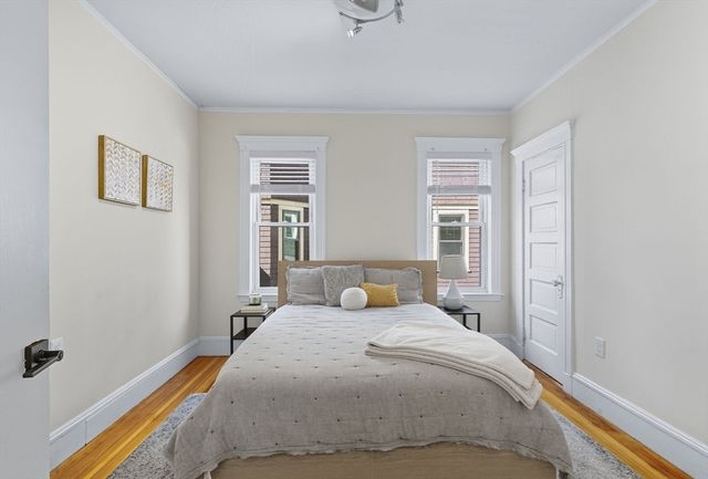 20 Rice St 2, Brookline, MA 02445