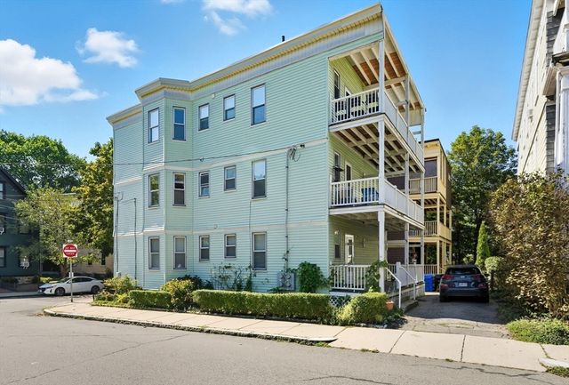 20 Rice St 2, Brookline, MA 02445