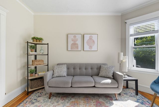 20 Rice St 2, Brookline, MA 02445