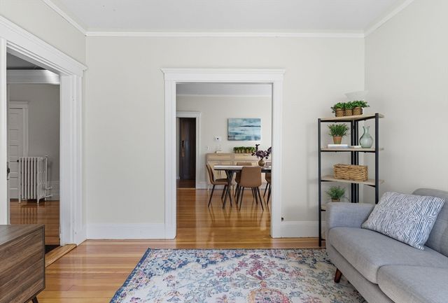 20 Rice St 2, Brookline, MA 02445