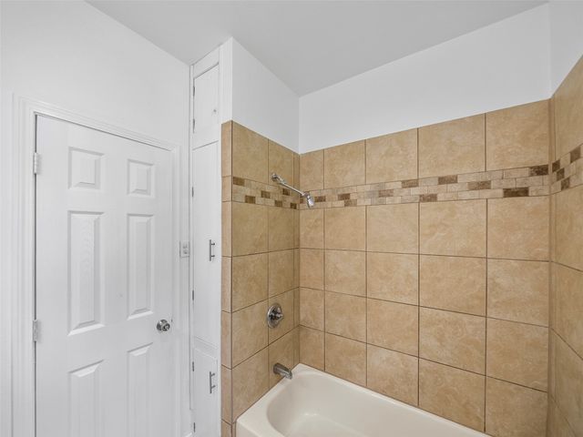 620 W Hanna Street, Denison, TX 75020
