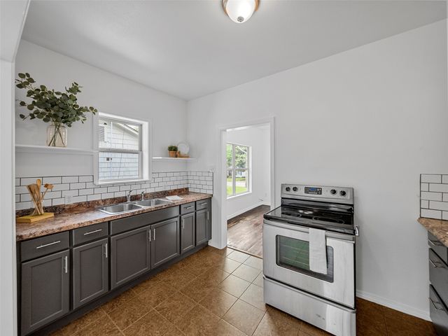 620 W Hanna Street, Denison, TX 75020