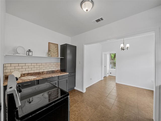 620 W Hanna Street, Denison, TX 75020