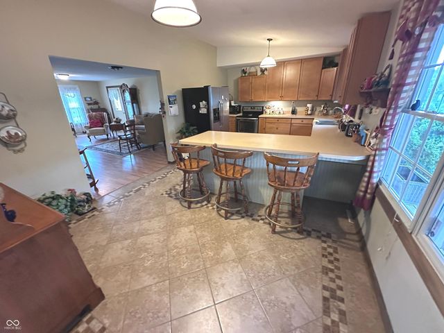 808 N 700 E, Franklin, IN 46131