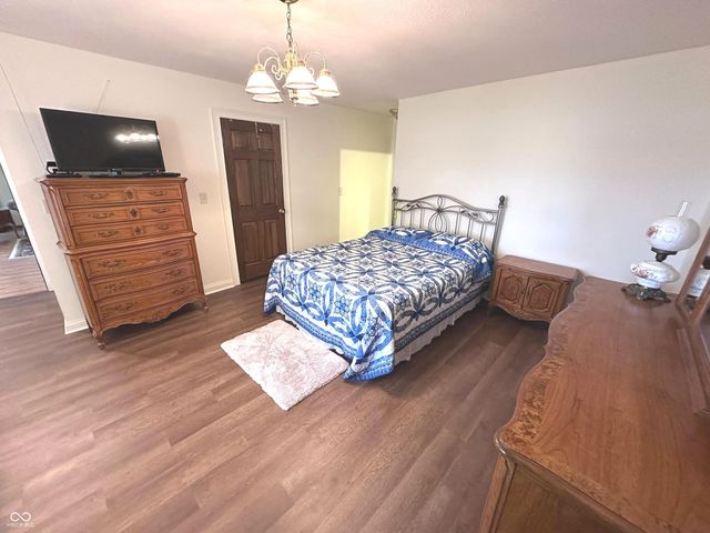 808 N 700 E, Franklin, IN 46131