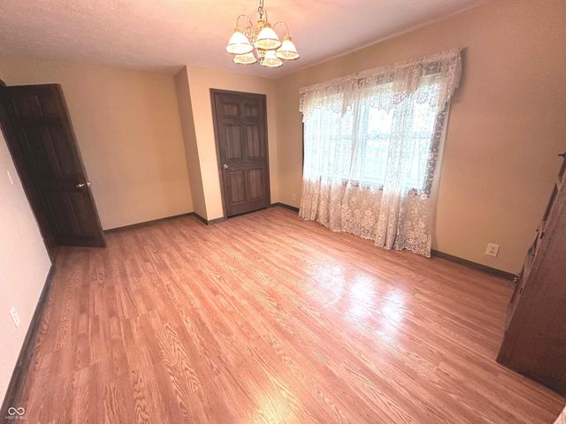 808 N 700 E, Franklin, IN 46131