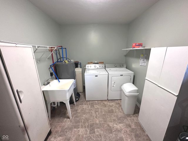 808 N 700 E, Franklin, IN 46131