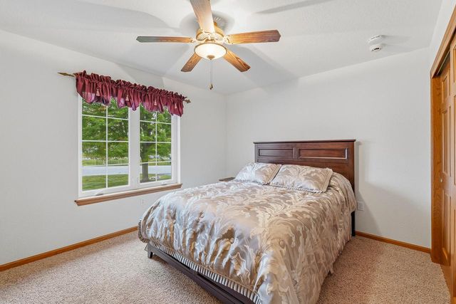 106 Sarahs WAY, Sheboygan Falls, WI 53085