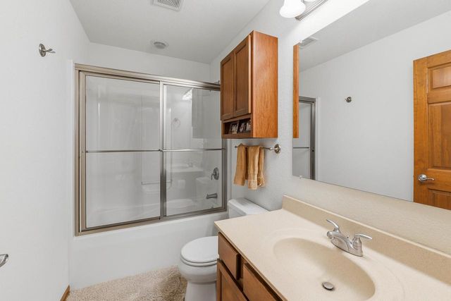106 Sarahs WAY, Sheboygan Falls, WI 53085