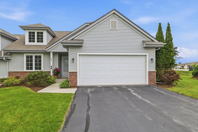 106 Sarahs WAY, Sheboygan Falls, WI 53085