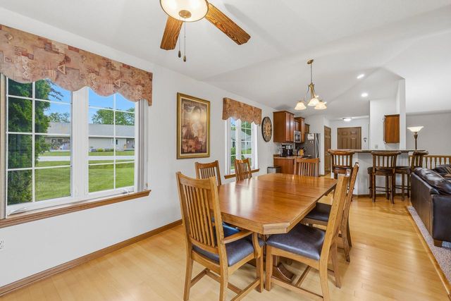 106 Sarahs WAY, Sheboygan Falls, WI 53085