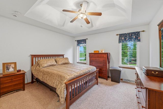 106 Sarahs WAY, Sheboygan Falls, WI 53085