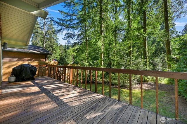 1 Sugarpine Place, Bellingham, WA 98229