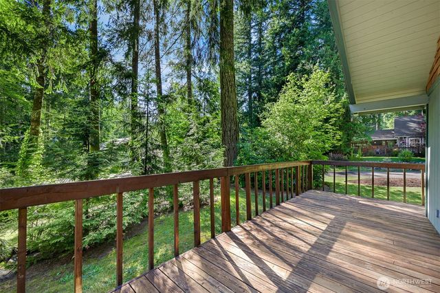 1 Sugarpine Place, Bellingham, WA 98229
