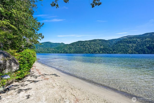 1 Sugarpine Place, Bellingham, WA 98229