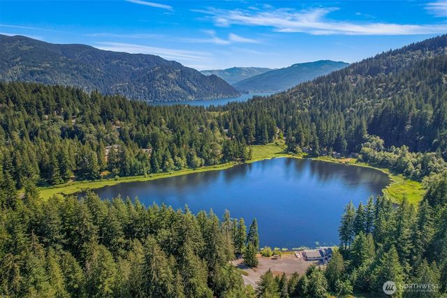 1 Sugarpine Place, Bellingham, WA 98229